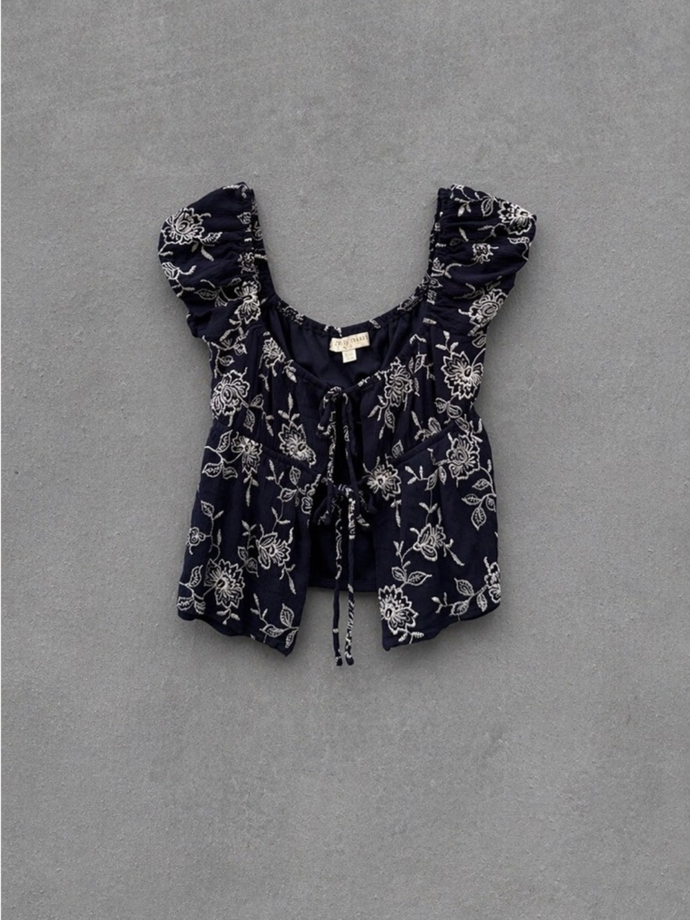 See You Monday Floral Tie-Front Top Size XS